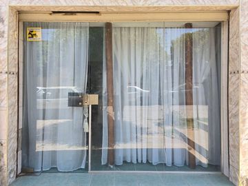 VENTA CASA LOCAL PASO DEL REY 3 AMBIENTES  CREDITO
