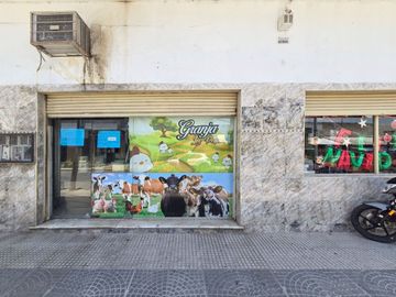 VENTA CASA LOCAL PASO DEL REY 3 AMBIENTES  CREDITO