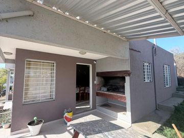 VENTA COMPLEJO 4 DEPARTAMENTOS   TANTI