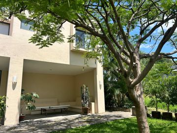 Residencia renta en condominio, colonia Jacarandas en Zapopan, Jal.