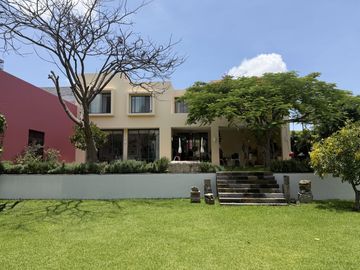 Residencia renta en condominio, colonia Jacarandas en Zapopan, Jal.
