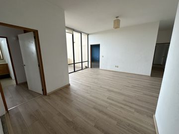 Residencia renta en condominio, colonia Jacarandas en Zapopan, Jal.
