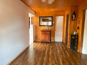 SE VENDE CASA  TOTALMENTE  AMPLIADA