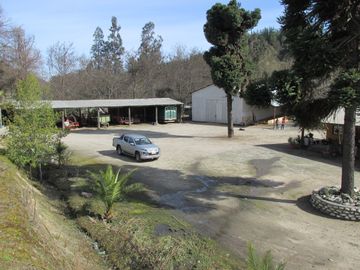 EXCLUSIVA PROPIEDAD DE 3 HECTÁREAS CON CASA Y RECURSO MINERO