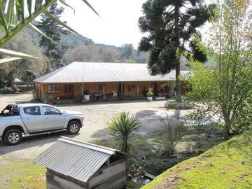 EXCLUSIVA PROPIEDAD DE 3 HECTÁREAS CON CASA Y RECURSO MINERO