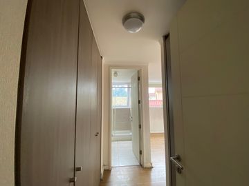 OPORTUNIDAD EN PEÑALOLÉN 4D 3B CON 2 ESTACIONAMIENTOS Y BO