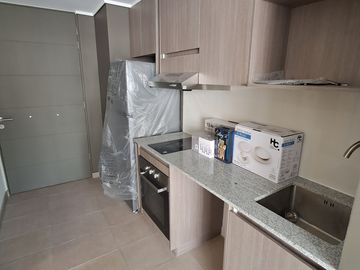 MODERNO ESTUDIO AMOBLADO METRO VICENTE VALDÉS