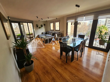4D 2B 1E FULL AMOBLADOY REMODELADO EN LAS CONDES GRAN SECTOR