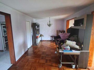 CASA DE 5 DORMITORIOS PEÑAFLOR