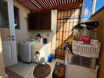 CASA EN VENTA ALTO MACUL 3D3B3EST PISCINA