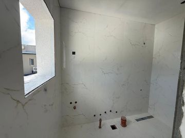 VENTA PUNTA CHICA, DUPLEX CON JARDÍN Y PILETA