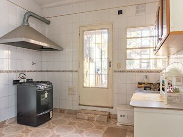 VENTA CASA 4 AMB  CON PATIO EN VILLA MADERO