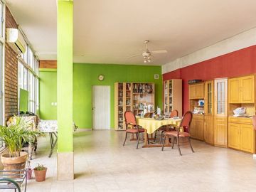 VENTA CASA 4 AMB  CON PATIO EN VILLA MADERO