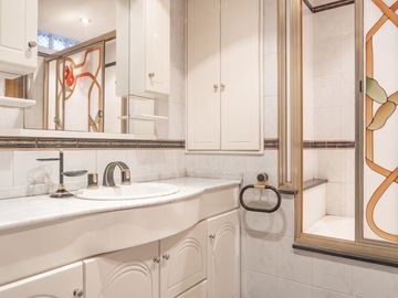 VENTA CASA 4 AMB  CON PATIO EN VILLA MADERO