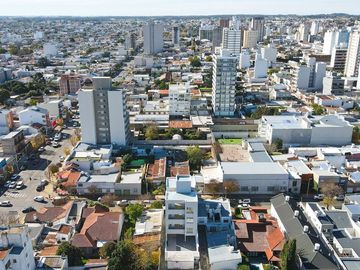 VENTA DTO A ESTRENAR CON COCHERA 1 DORM. CENTRO