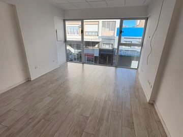 Oficina en alquiler ubicado en Centro
