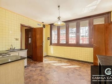 Casa en alquiler para fin profesional o comercial ubicada en Ramos Mejía