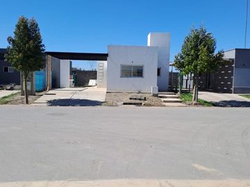 Casa en venta en barrio  Cortaderas 3 a estrenar