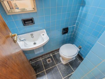 VENTA DEPARTAMENTO DE 4 AMBIENTES EN FLORES