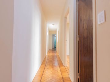VENTA DEPARTAMENTO DE 4 AMBIENTES EN FLORES