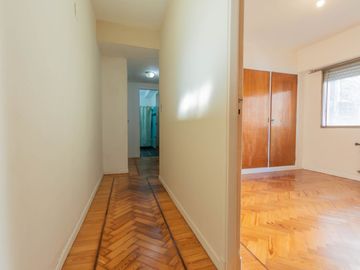 VENTA DEPARTAMENTO DE 4 AMBIENTES EN FLORES