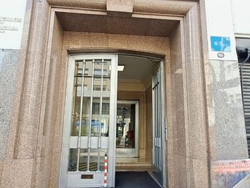 ALQUILER OFICINA  203 METROS MONSERRAT