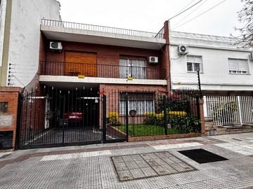 4 AMBIENTES VILLA DEL PARQUE  GALPON FINANCIACION