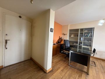 Venta Depto 3 ambientes piso 23, Monserrat