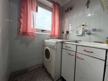Venta Depto 3 ambientes piso 23, Monserrat