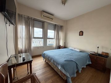 Venta Depto 3 ambientes piso 23, Monserrat