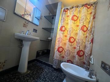 Casa en venta 4 amb cochera y jardin