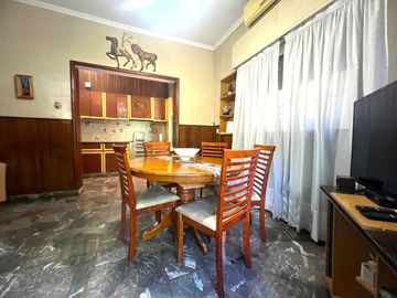 Casa en venta 4 amb cochera y jardin