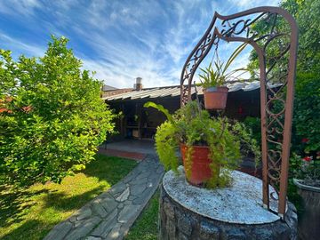 Casa en venta 4 amb cochera y jardin