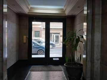 ALQUILER COMERCIAL C/ TRES OFICINAS EXCELENTE ZONA