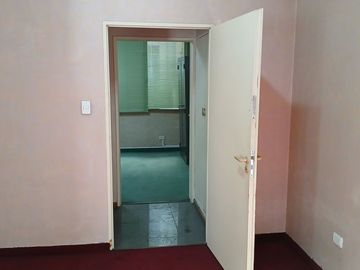 ALQUILER COMERCIAL C/ TRES OFICINAS EXCELENTE ZONA