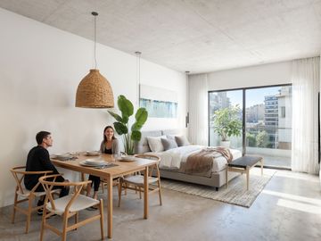 TRES AMBIENTES C/ BALCÓN A ESTRENAR - CASEROS