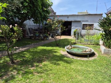 VENTA CASA 420 M2 4 AMB CASEROS GRAN GALPON PARQUE