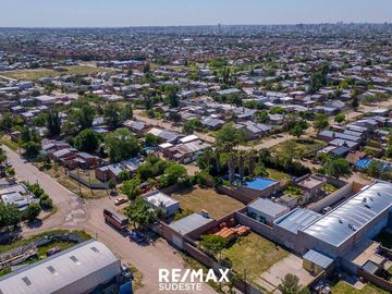 LOTE CERRADO. OPCION DE COMPRAR EL CONTIGUO