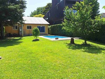VENTA LOTE 480 m2 CON PILETA + CASA