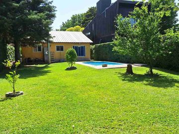 VENTA LOTE 480 m2 CON PILETA + CASA