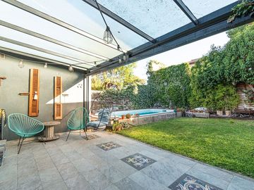 Venta Casa 3 Amb, Hurlingham, c/pileta. Exc. ubica