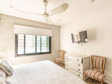 Venta Casa 3 Amb, Hurlingham, c/pileta. Exc. ubica