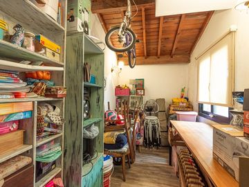 Venta Casa 3 Amb, Hurlingham, c/pileta. Exc. ubica