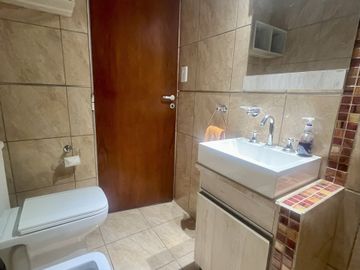 CASA QUINTA EN RAFAEL OBLIGADO, ROJAS