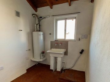 VENTA CASA MULTIFAMILIAR RENOVADA EN SAN ANDRES