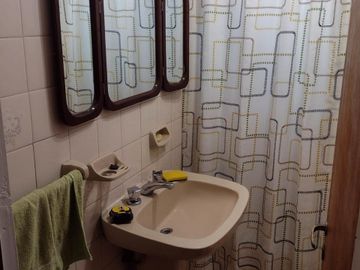 VENTA CASA MULTIFAMILIAR RENOVADA EN SAN ANDRES