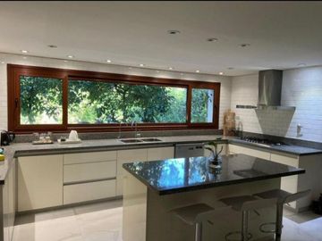 VENTA CASA HIGHLAND PARK - EXCELENTE OPORTUNIDAD