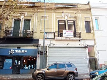 PH en VENTA a refaccionar en Flores - APTO CREDITO
