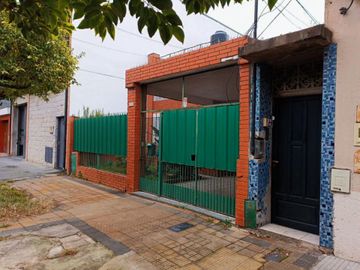 PH DE 4 AMBIENTES EN VENTA EN WILDE CENTRO