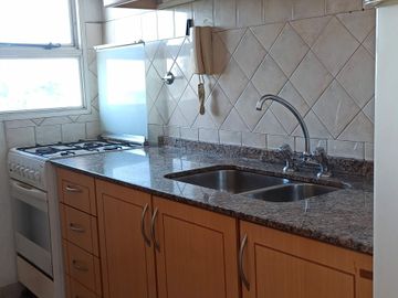 Se vende Departamento de 2 Dormitorios + cochera